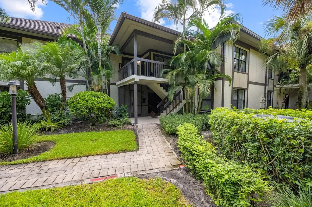 2810 Polo Island Drive Wellington FL 33414