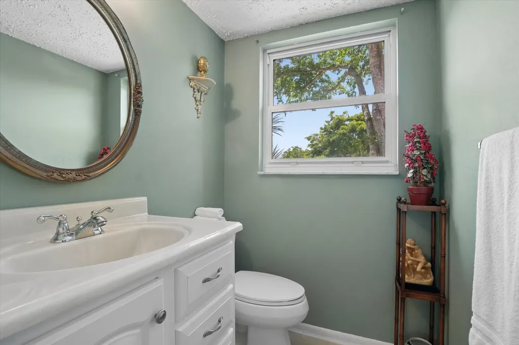 473 Lake Frances Drive West Palm Beach FL 33411