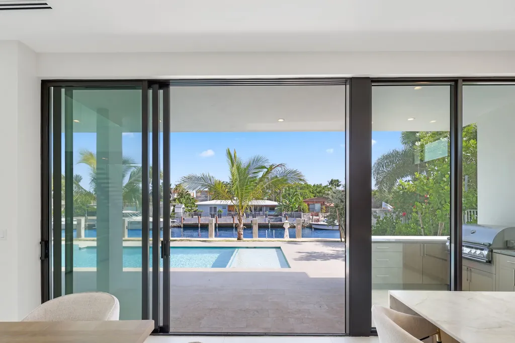 2612 NE 4th Street Pompano Beach FL 33062
