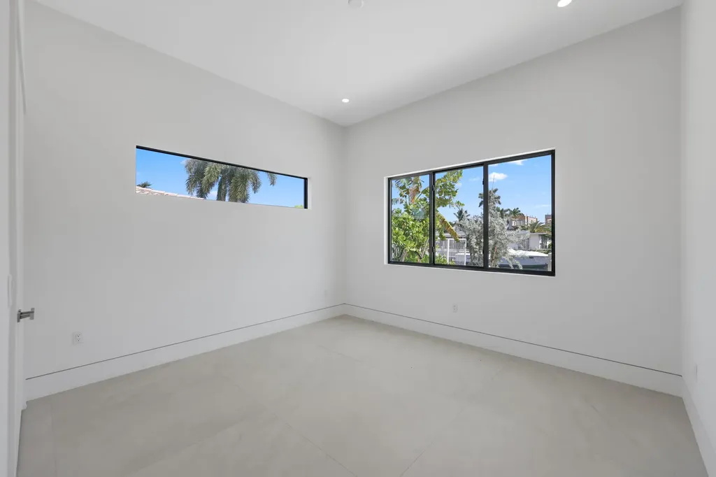 2612 NE 4th Street Pompano Beach FL 33062