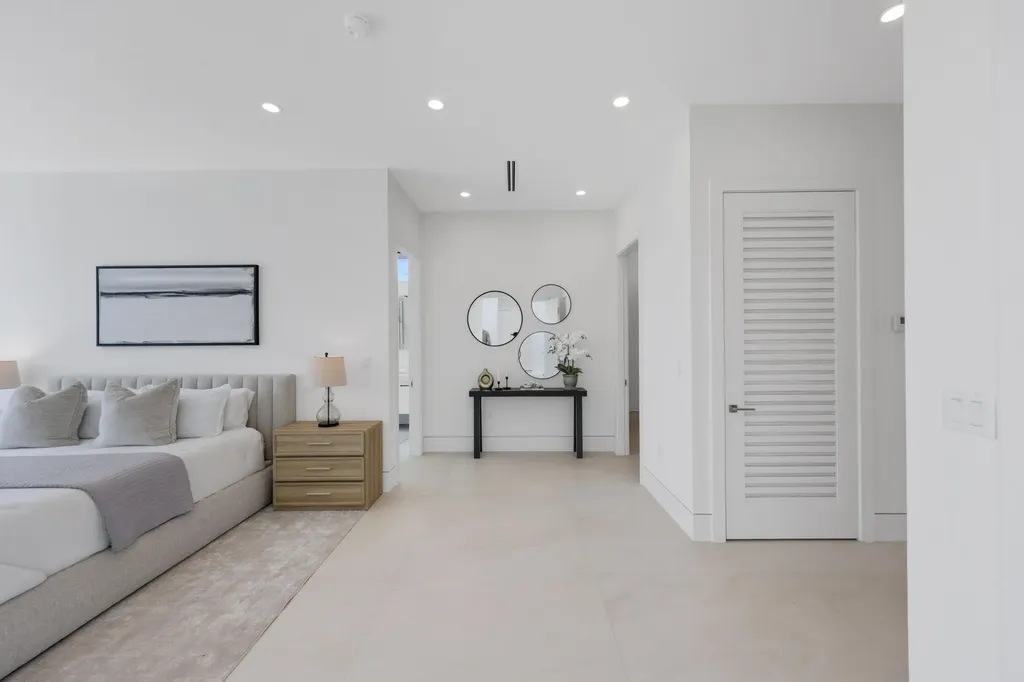 2612 NE 4th Street Pompano Beach FL 33062