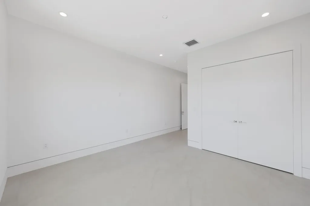 2612 NE 4th Street Pompano Beach FL 33062