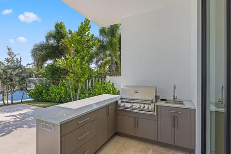 2612 NE 4th Street Pompano Beach FL 33062