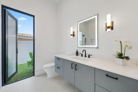 2612 NE 4th Street Pompano Beach FL 33062
