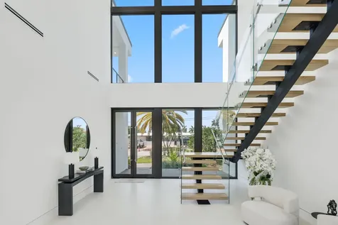 2612 NE 4th Street Pompano Beach FL 33062