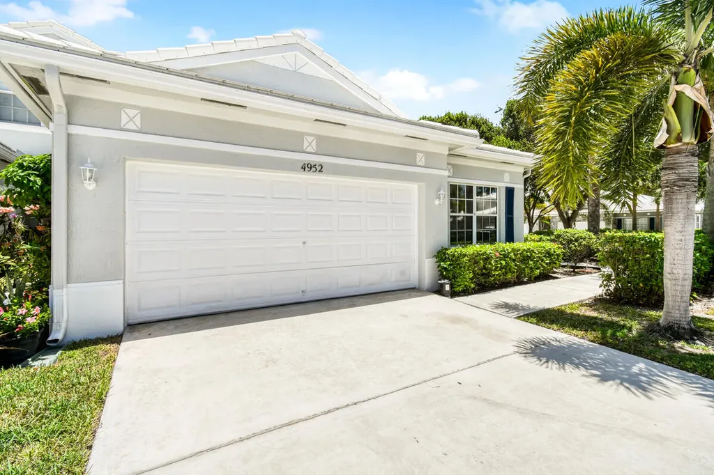 4952 Southard Street Lake Worth FL 33463