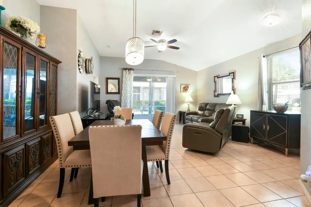 4952 Southard Street Lake Worth FL 33463