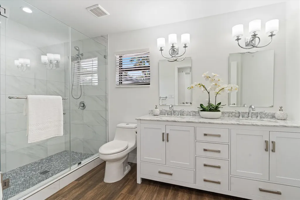 1619 Bayview Drive Fort Lauderdale FL 33305