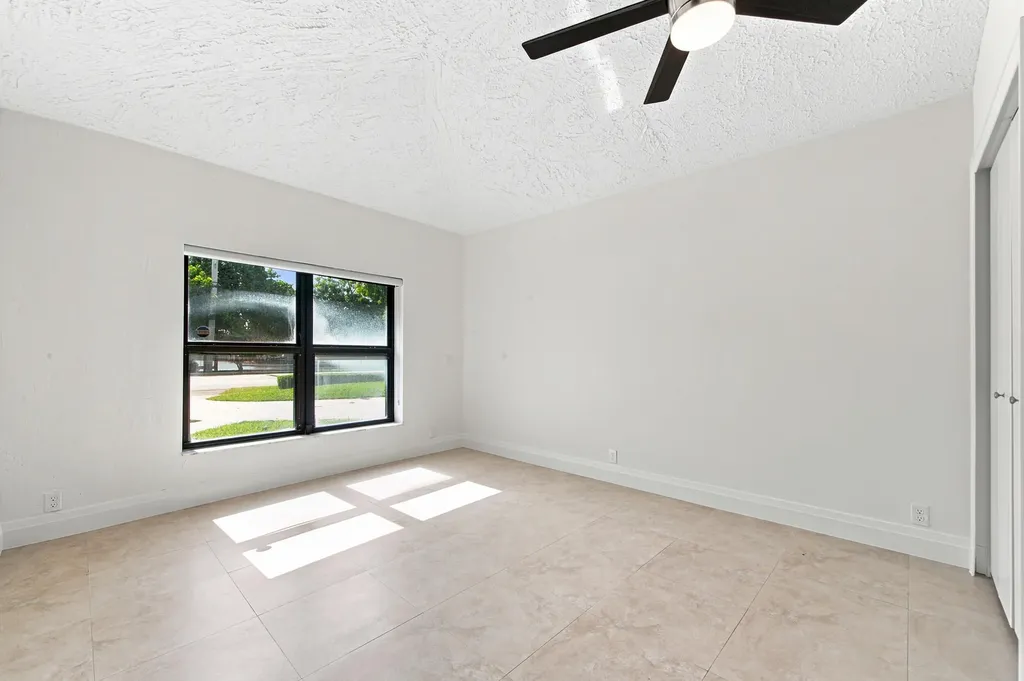 1619 Bayview Drive Fort Lauderdale FL 33305