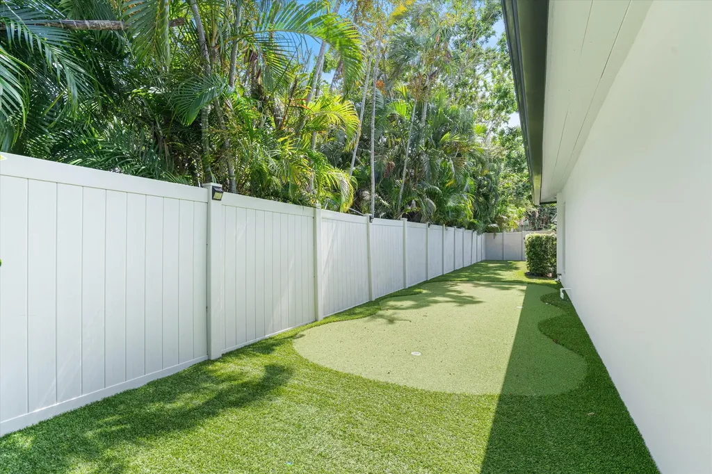 1619 Bayview Drive Fort Lauderdale FL 33305