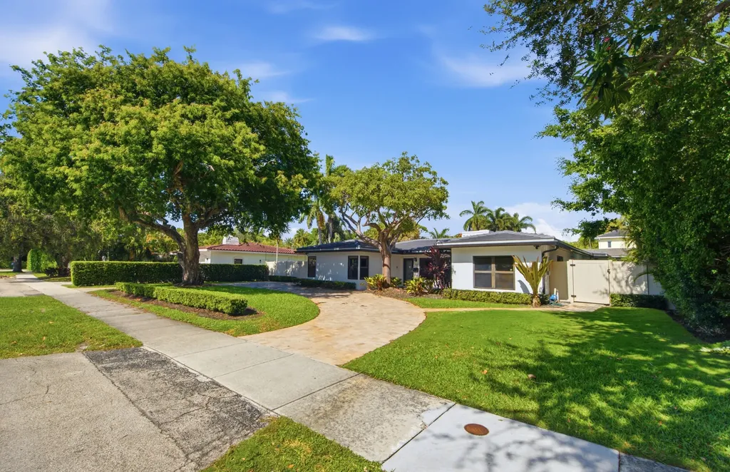 1619 Bayview Drive Fort Lauderdale FL 33305