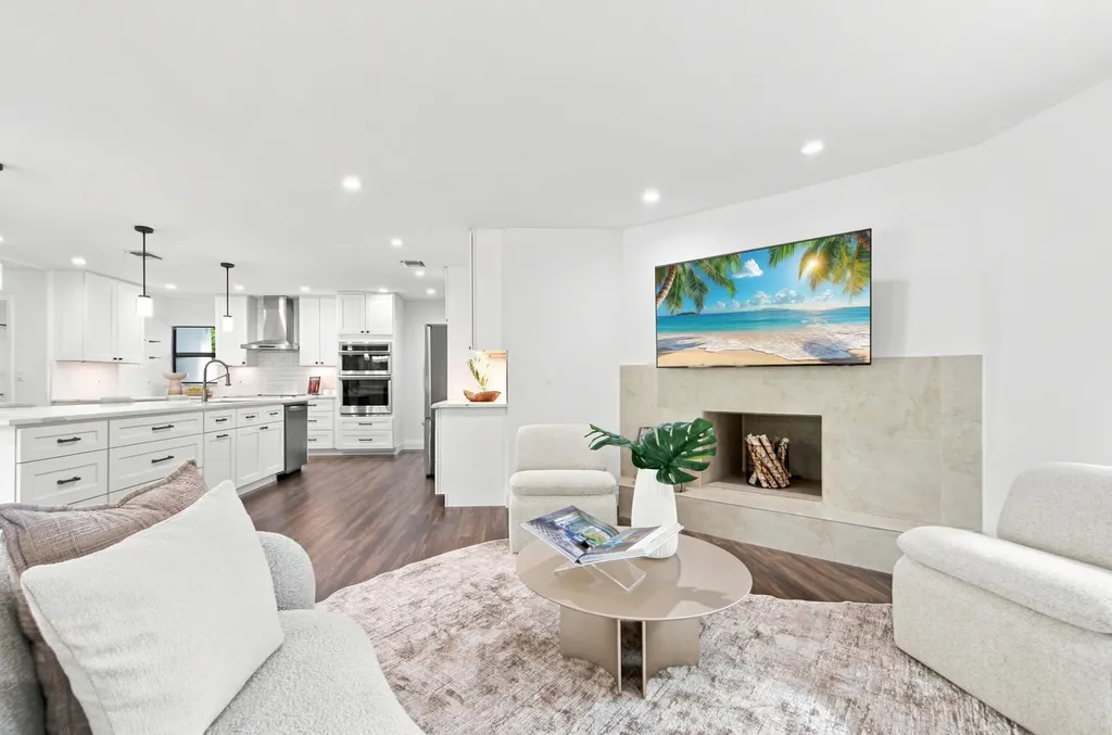 1619 Bayview Drive Fort Lauderdale FL 33305