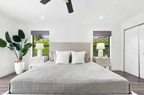 1619 Bayview Drive Fort Lauderdale FL 33305