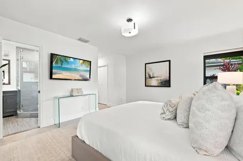 1619 Bayview Drive Fort Lauderdale FL 33305