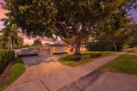 1619 Bayview Drive Fort Lauderdale FL 33305
