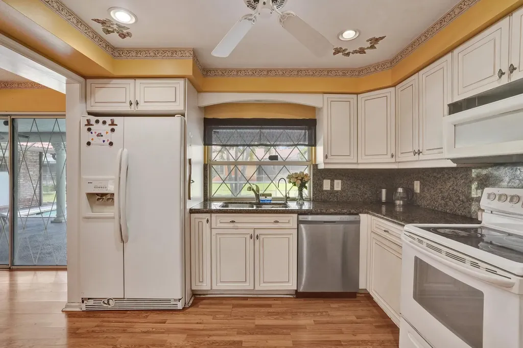 3145 NW 116th Avenue Coral Springs FL 33065