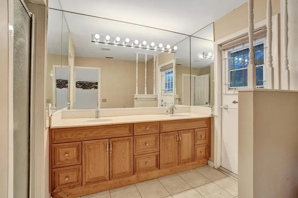 3145 NW 116th Avenue Coral Springs FL 33065