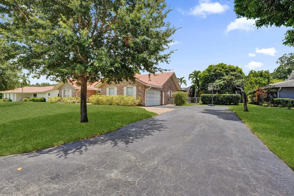 3145 NW 116th Avenue Coral Springs FL 33065