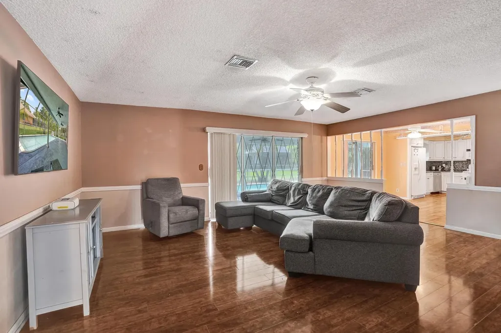3145 NW 116th Avenue Coral Springs FL 33065