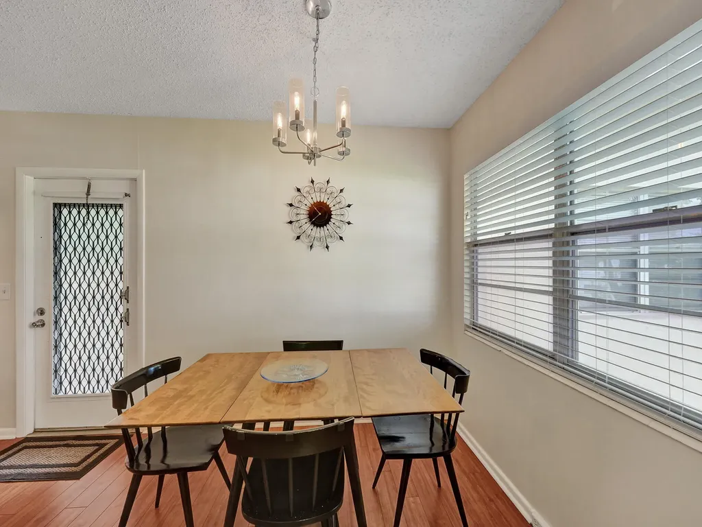 232 Farnham J Deerfield Beach FL 33442