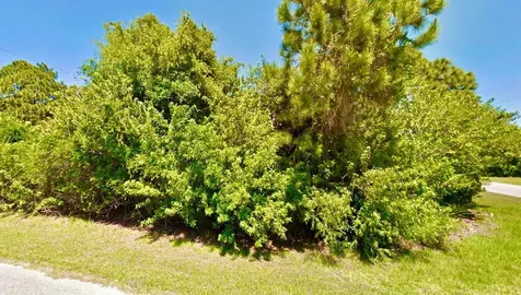 12142 Joyner Avenue Port Charlotte FL 33953