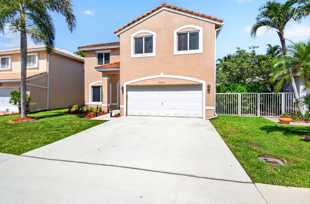 6233 Willoughby Circle Lake Worth FL 33463