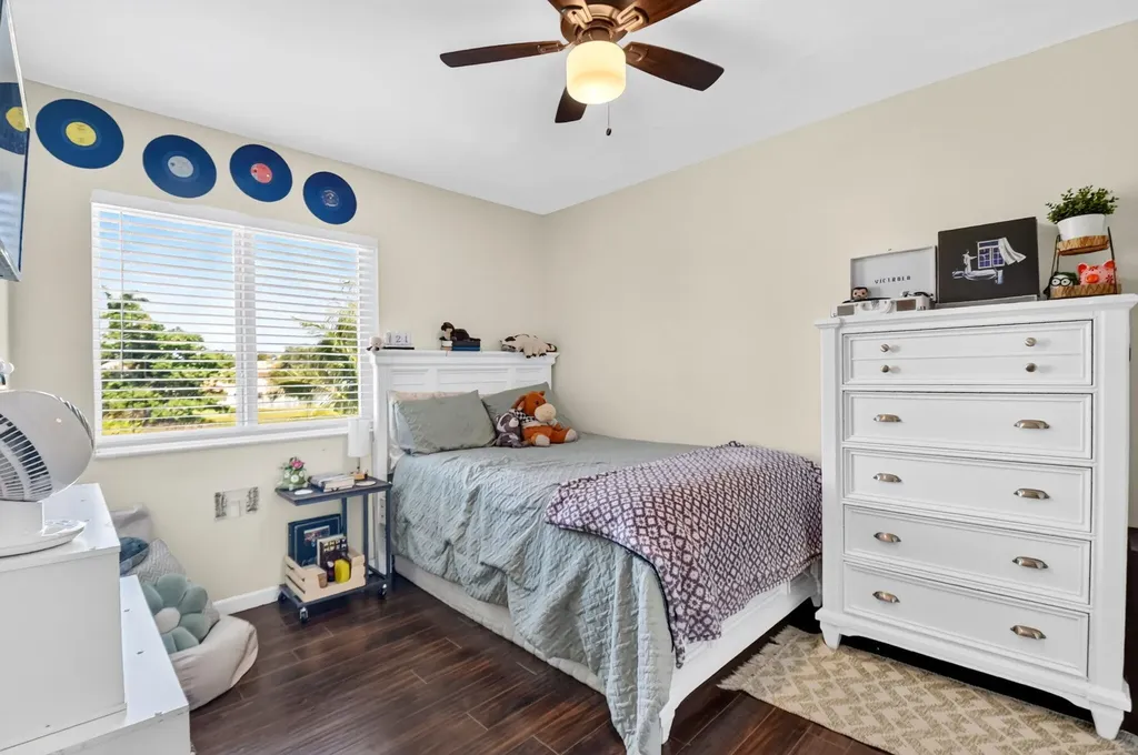 6233 Willoughby Circle Lake Worth FL 33463