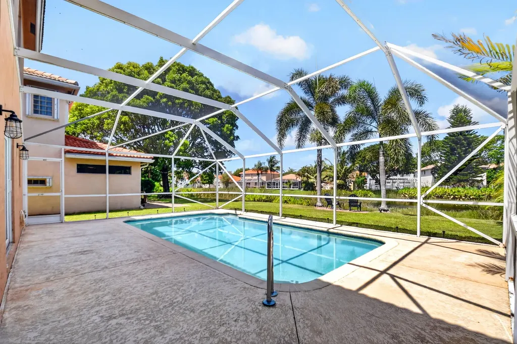 6233 Willoughby Circle Lake Worth FL 33463