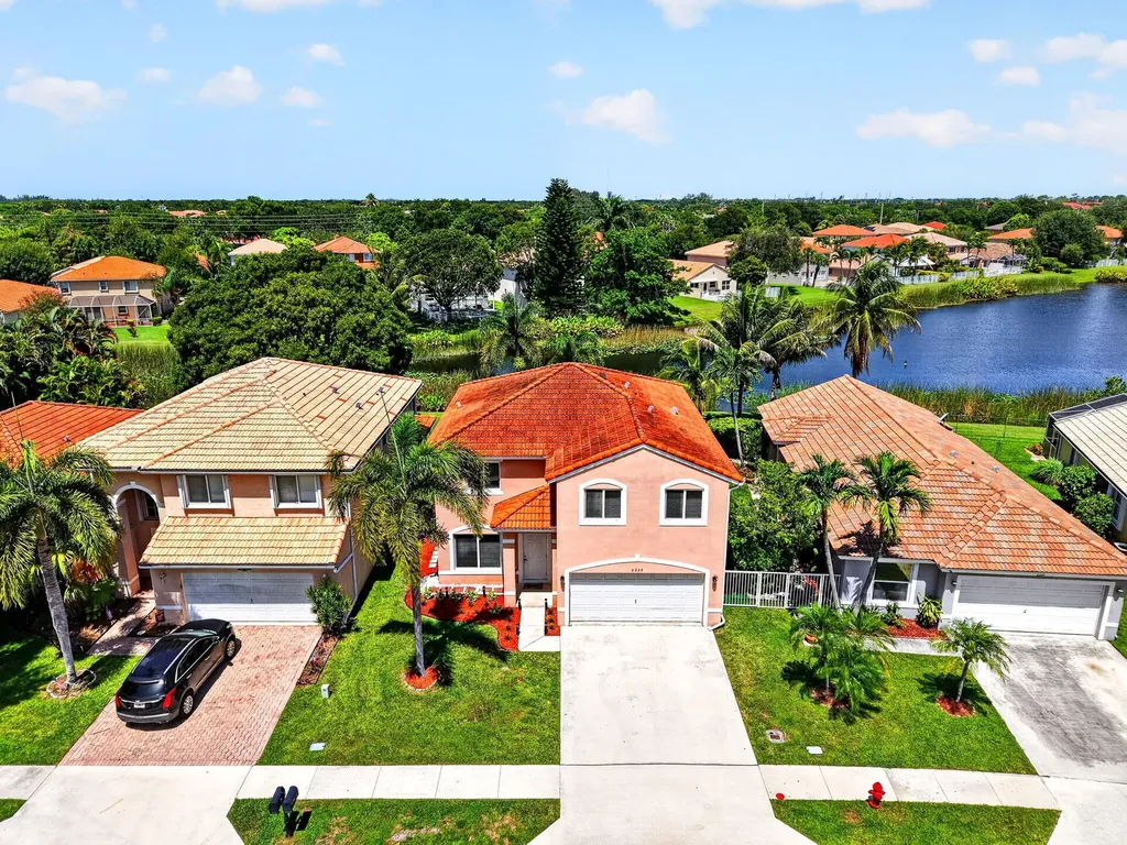 6233 Willoughby Circle Lake Worth FL 33463