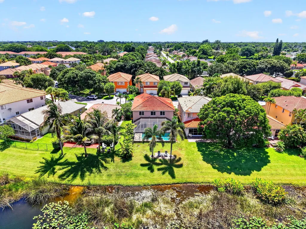6233 Willoughby Circle Lake Worth FL 33463