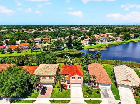 6233 Willoughby Circle Lake Worth FL 33463