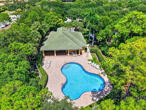 6233 Willoughby Circle Lake Worth FL 33463