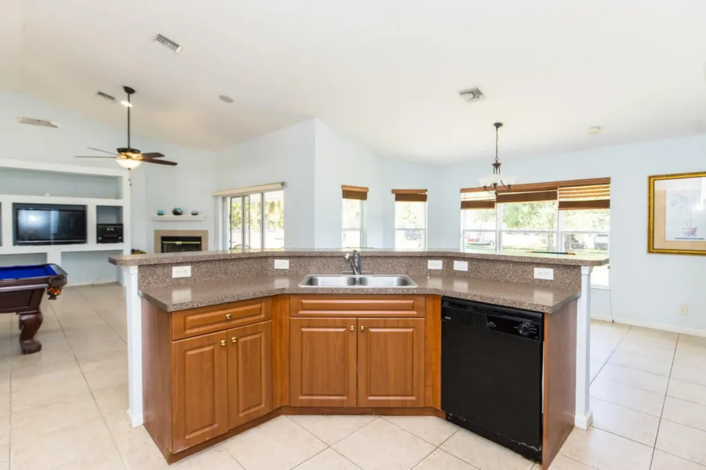 15288 76th Road N The Acreage FL 33470