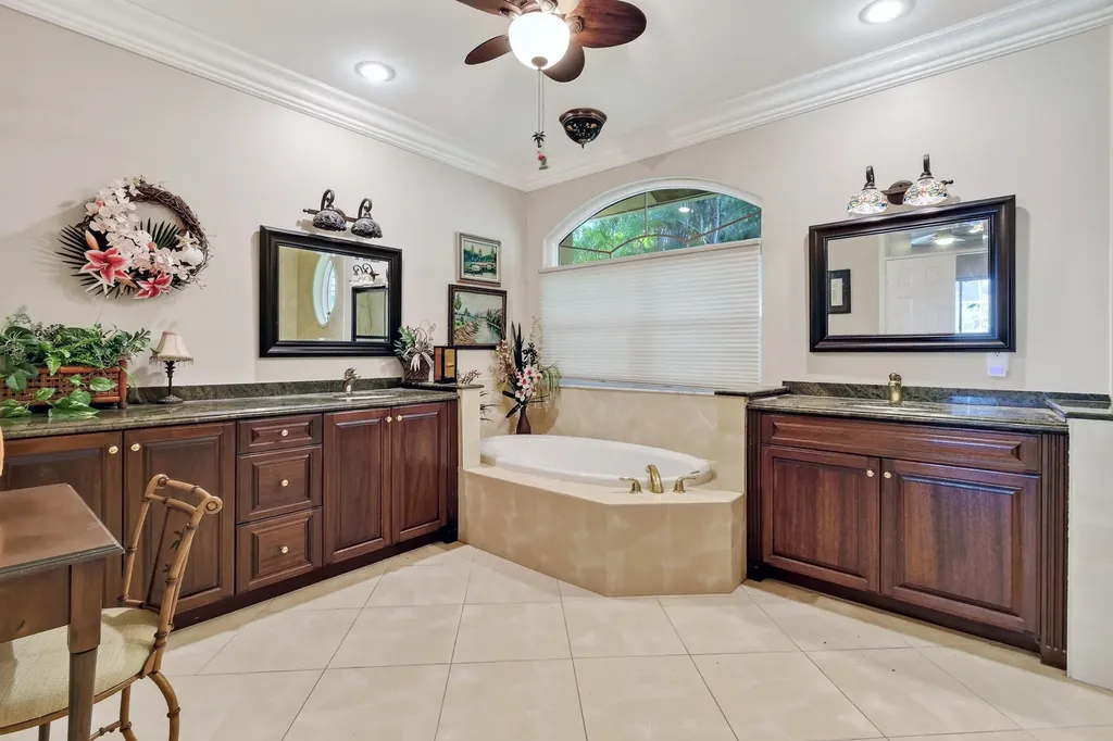 153 N River Drive E Jupiter FL 33458