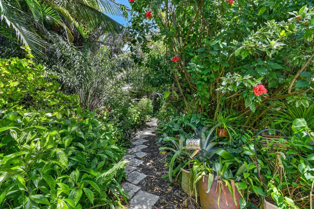 153 N River Drive E Jupiter FL 33458