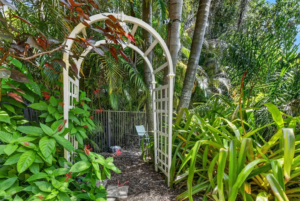 153 N River Drive E Jupiter FL 33458