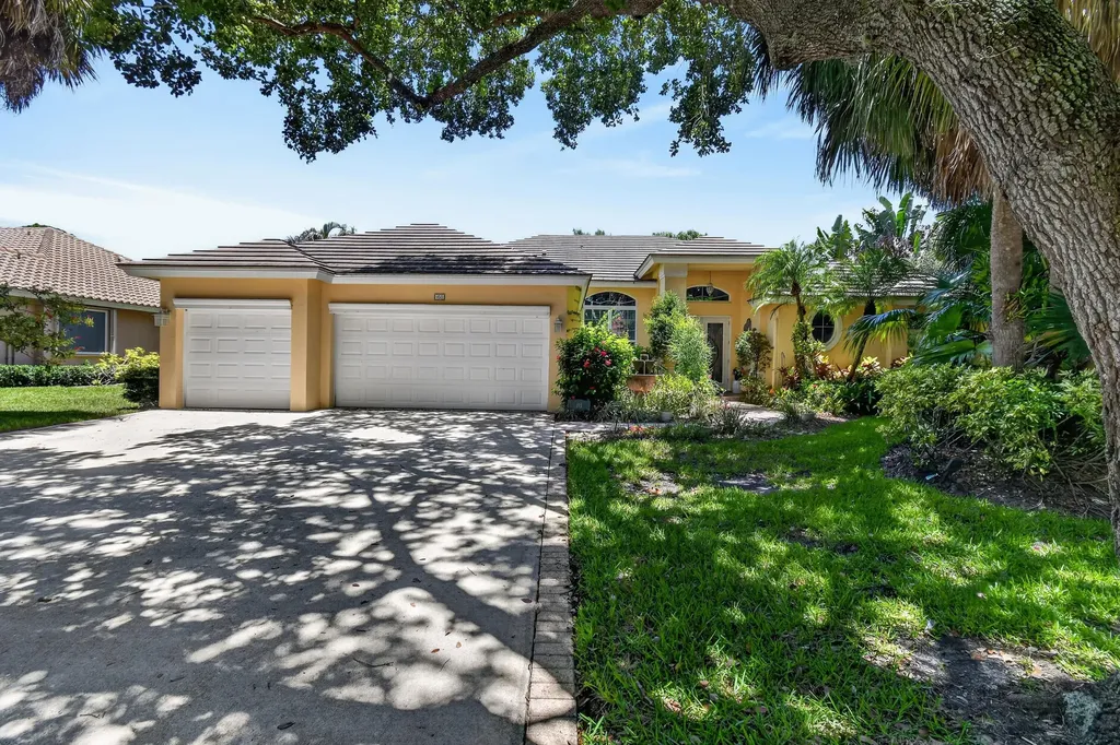 153 N River Drive E Jupiter FL 33458