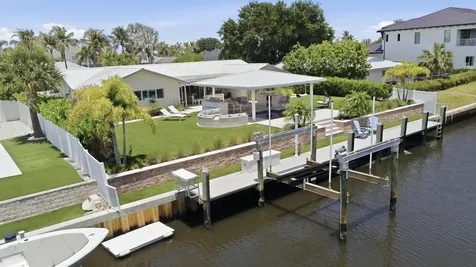 16 Leeward Circle Tequesta FL 33469