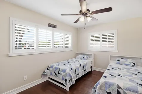 16 Leeward Circle Tequesta FL 33469