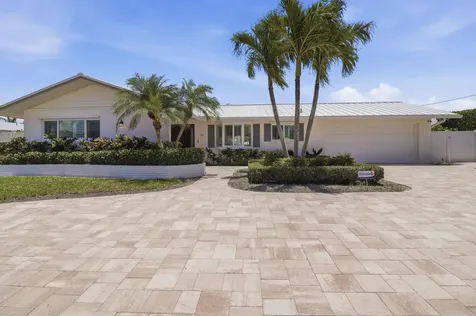 16 Leeward Circle Tequesta FL 33469