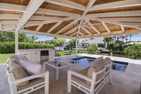 16 Leeward Circle Tequesta FL 33469