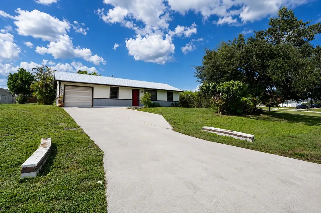155 SW Klee Circle Port St Lucie FL 34953