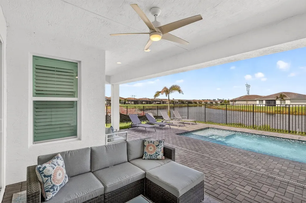 11758 SW Coral Cove Parkway Port St Lucie FL 34987