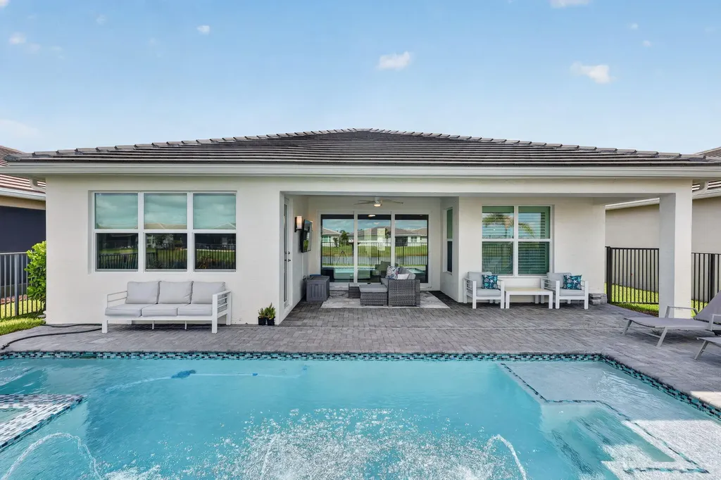 11758 SW Coral Cove Parkway Port St Lucie FL 34987