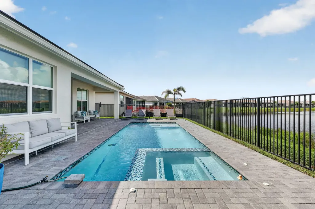 11758 SW Coral Cove Parkway Port St Lucie FL 34987