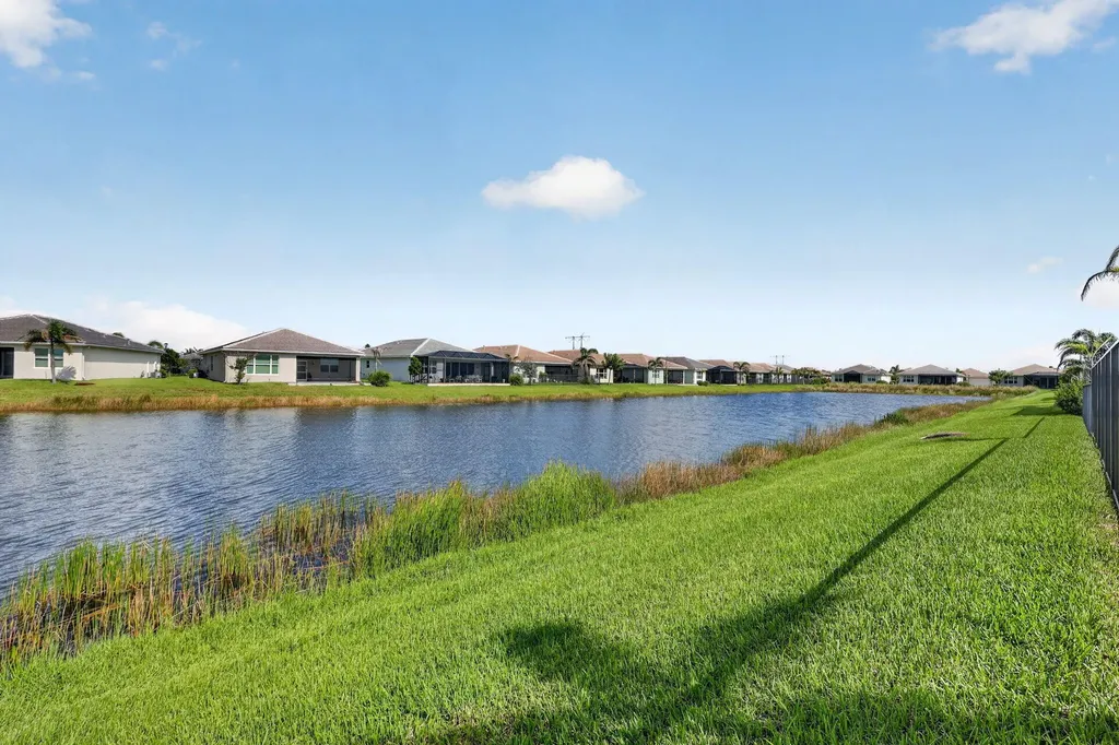 11758 SW Coral Cove Parkway Port St Lucie FL 34987