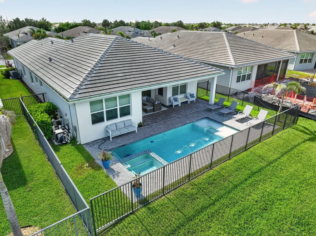 11758 SW Coral Cove Parkway Port St Lucie FL 34987