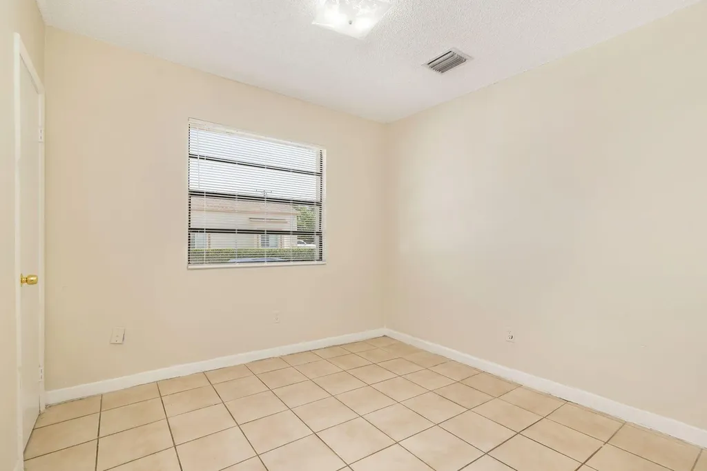 5003 Garden Avenue West Palm Beach FL 33405