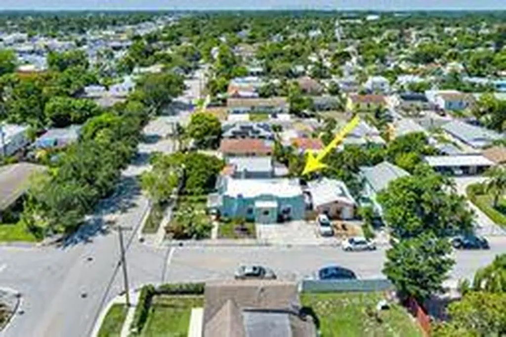 5003 Garden Avenue West Palm Beach FL 33405