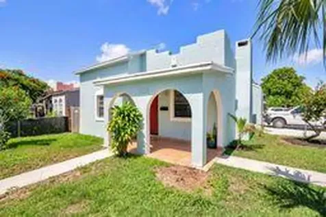 5003 Garden Avenue West Palm Beach FL 33405